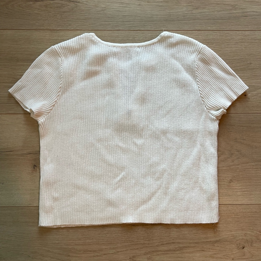 Brandy Melville Rare, Offwhite/Cream, quarter zip shirt, “one size” fits a XS-M - Picture 3 of 3